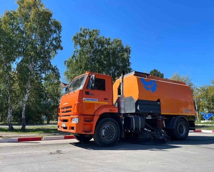 Техника Спецтрансавто на производственной базе
